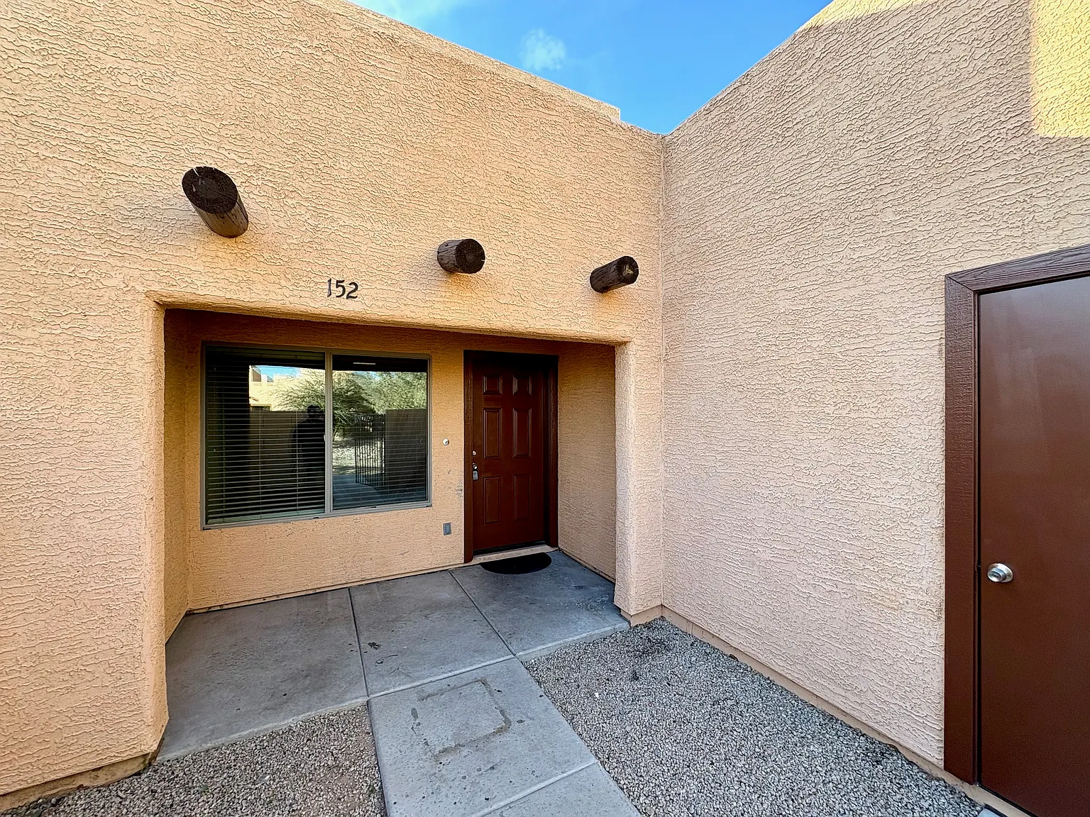 3 bed, 1241 sqft, $1,550 — Photo 2
