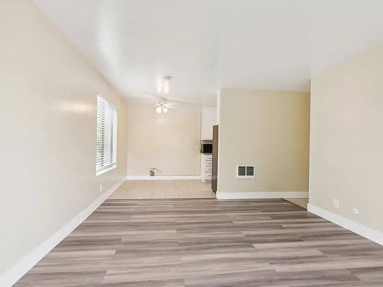 1910 Berryman Street — Photo 21