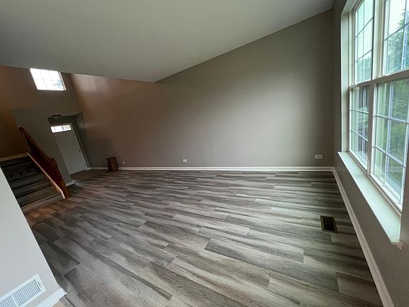 4th image of 11987 Brunschon Ln