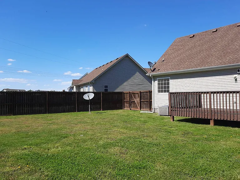 952 Cindy Jo Ct — Photo 13