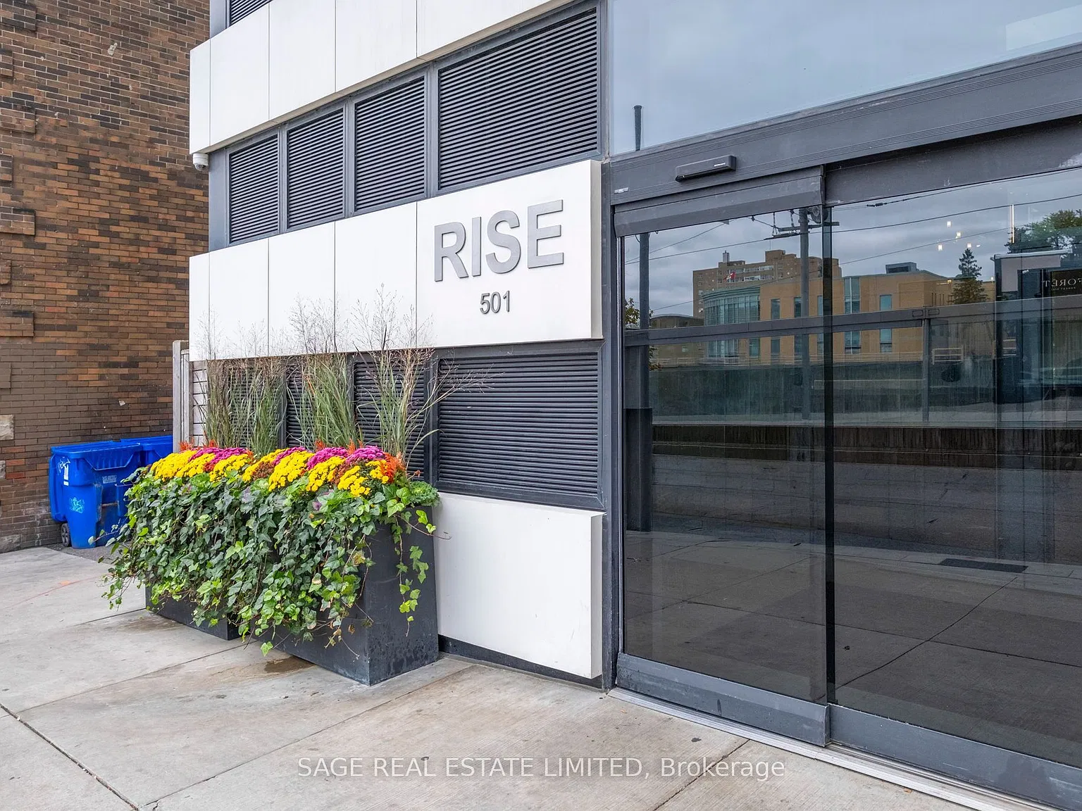 2 bed, $2,500 — Photo 2