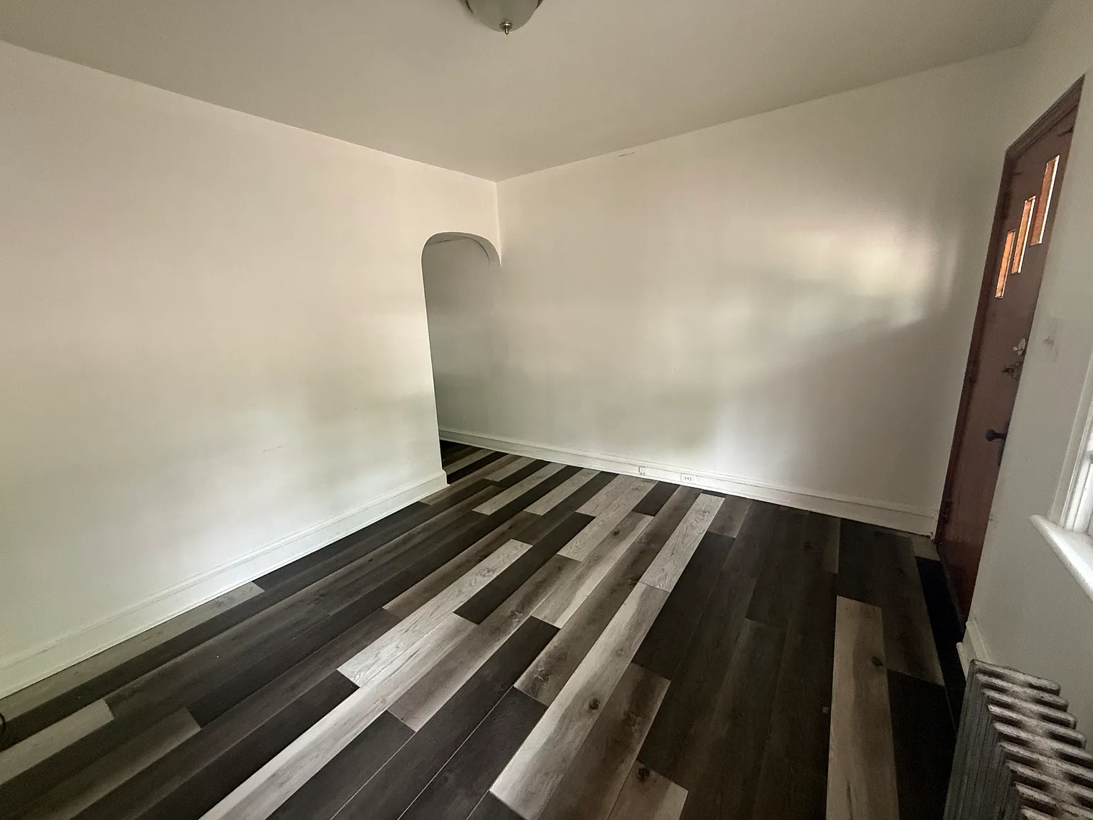2 bed, 1000 sqft, $1,025 — Photo 2