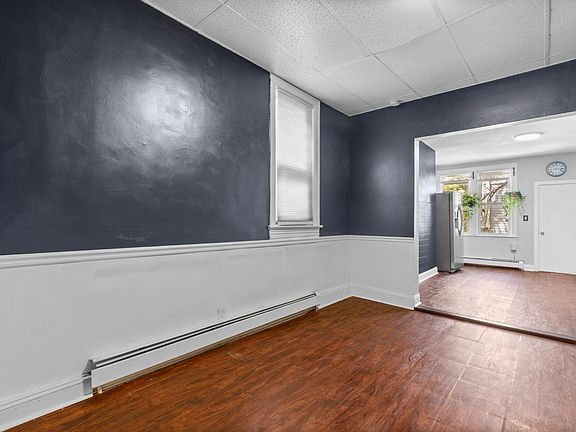 4th image of 50 Saint Pauls Ave APT 2L