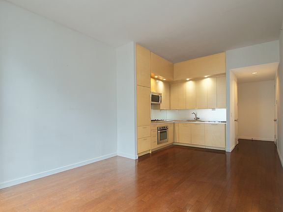4th image of 1600 Broadway APT 21E