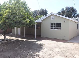 8218 Hazeltine Ave, Panorama City, CA 91402