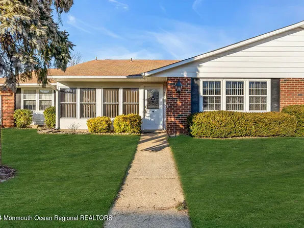 964A Argyll Circle, Lakewood, NJ 08701