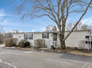 195 W Main St UNIT G, Chester, NJ 07930