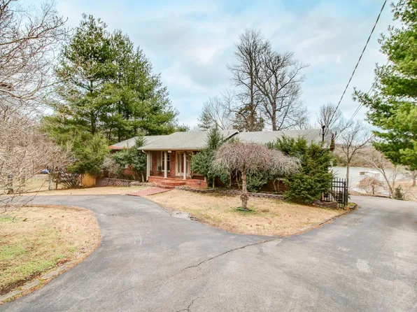306 Estates Dr, Mount Juliet, TN 37122