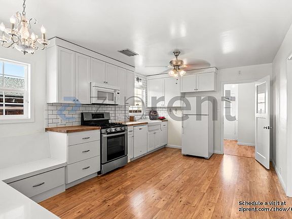 5th image of 1463 Jackson St