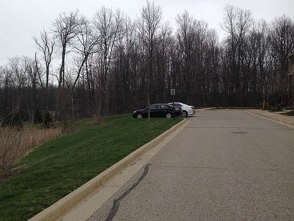 5th image of 3058 Barclay Way