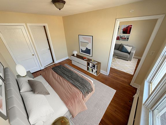 5th image of 320 N 13th St #5