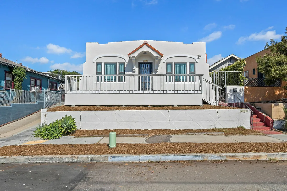 Building Photo - 3124 B St