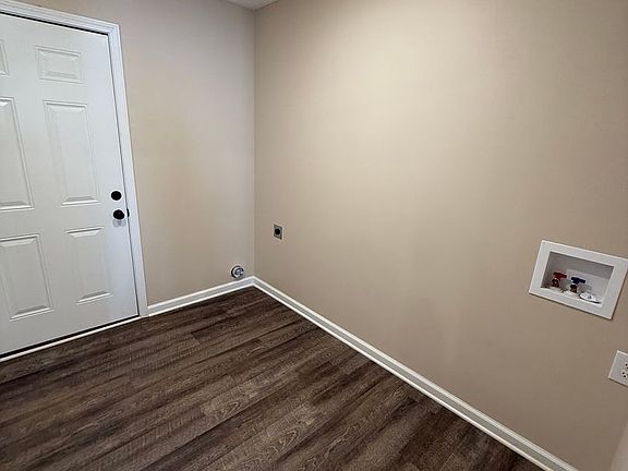 5th image of 100 Crestview Dr #A