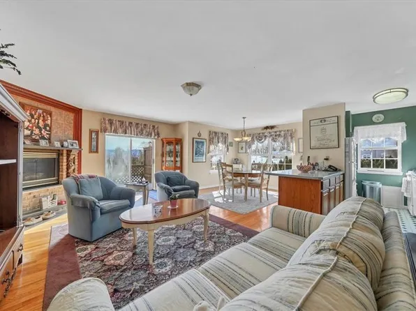 400 Arbor Lane, New Windsor, NY 12553