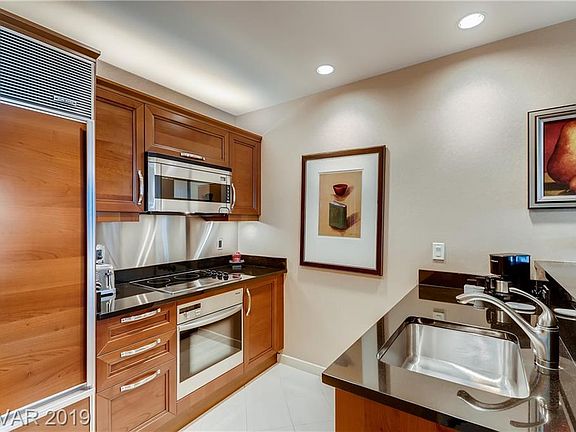 4th image of 135 Harmon Ave #2820