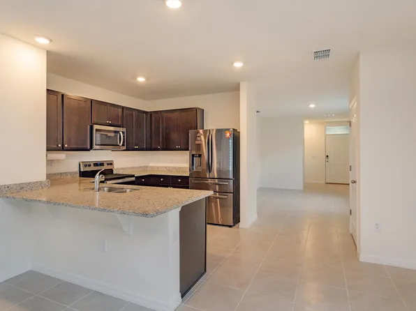 2407 Ribbon Fall Ave, Davenport, FL 33837