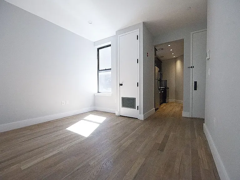 613 Woodward Ave #3A — Photo 3