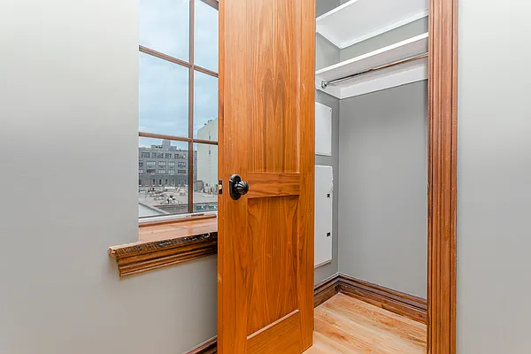 Rented by MySpaceNYC | media 11