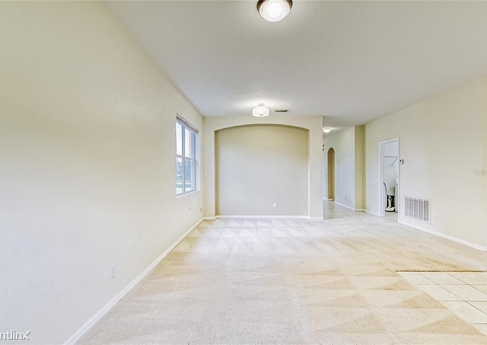 1st image of 20122R Nob Oak Ave