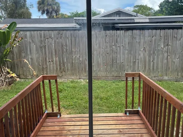 1990 SW 9th St #2, Fort Lauderdale, FL 33312