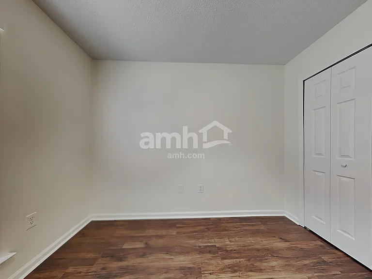 362 Stonebridge Cir — Photo 15