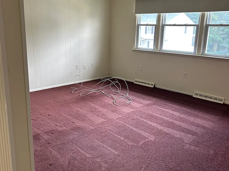 335 Brown St — Photo 2