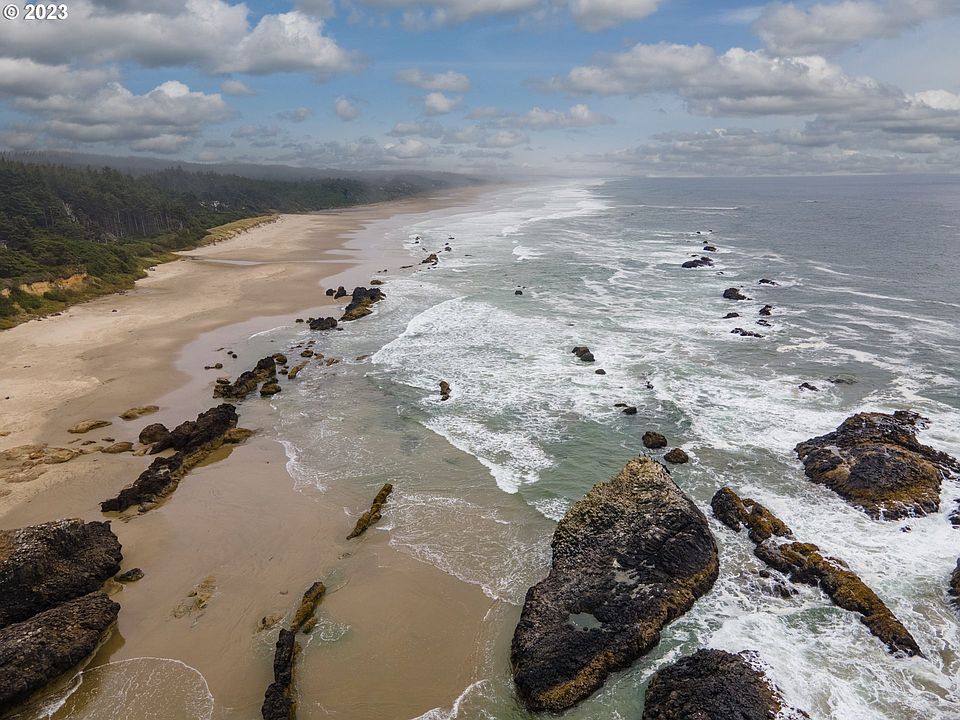 7270 Coast Hwy 101, Seal Rock, OR 97376 MLS 23060441 Zillow