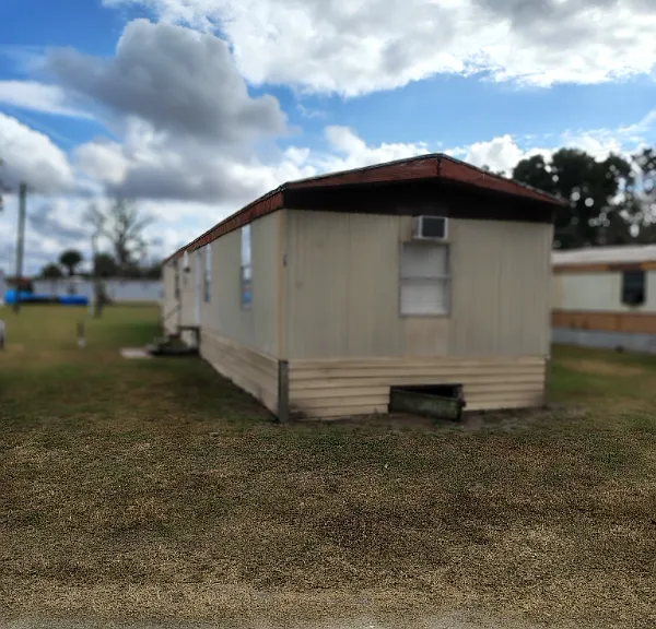 128 SE Guinevere Ct — Photo 15