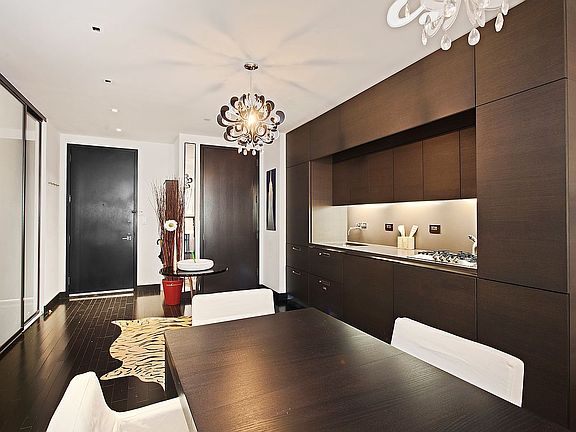 3rd image of 20 Pine St APT 1401