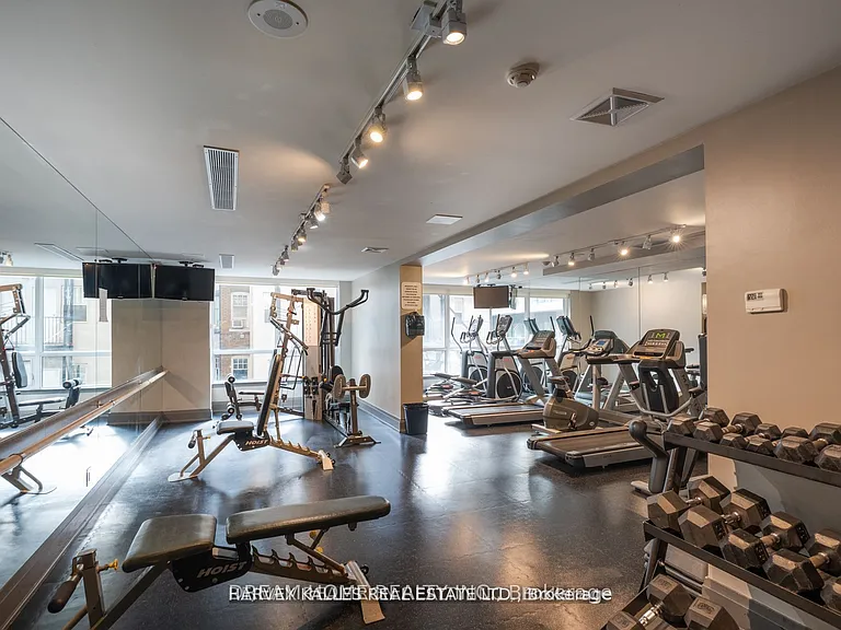 35 Hayden St #1501 — Photo 19
