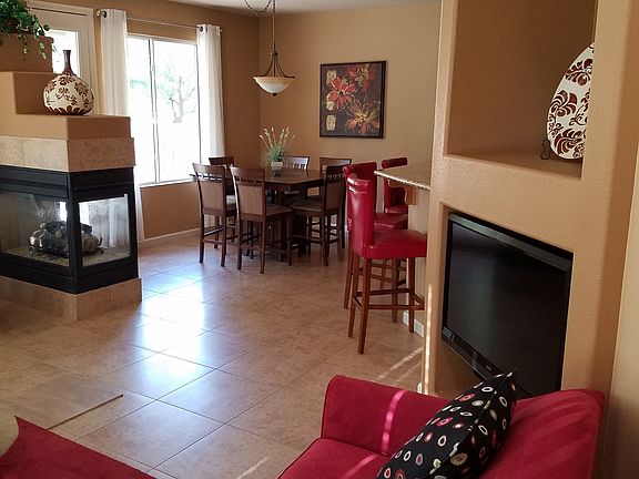 Liv Rm/Dining Rm