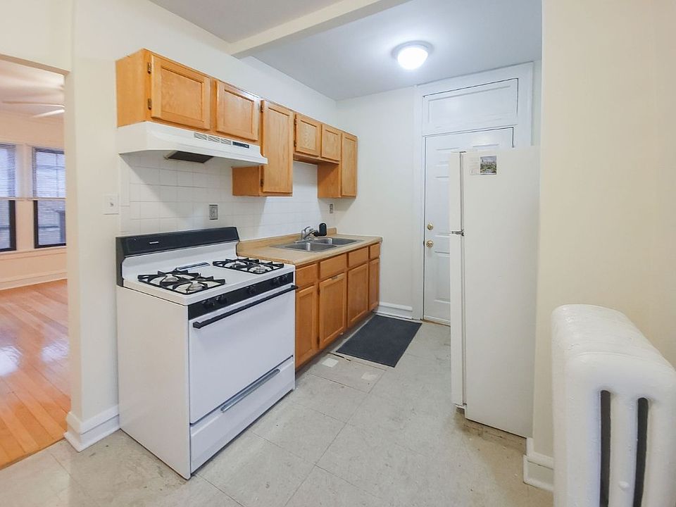 1st image of 5943-45 N Paulina St #5943-3