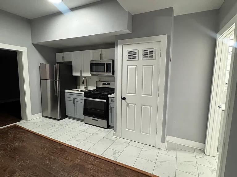 148 Rosette St #1B — Photo 2