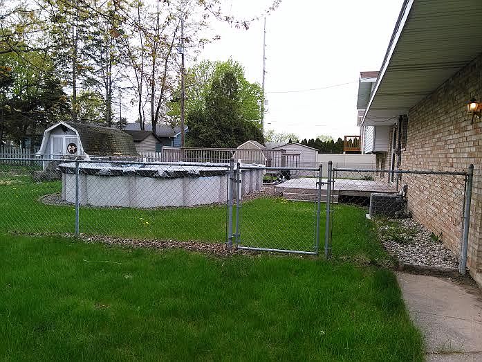 2nd image of 3018 Linden Park Dr