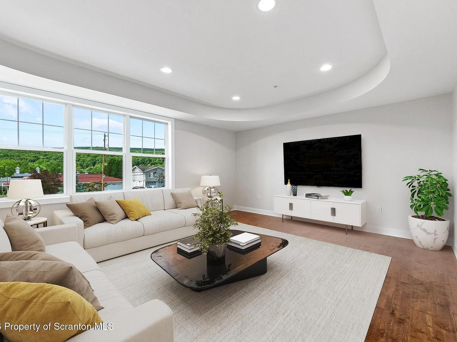 3 bed, 2.5 bath, 2413 sqft, $3,200 — Photo 3