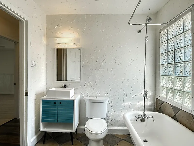 1011 Berrywood Dr — Photo 15