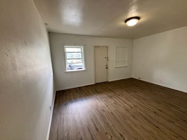 320 W Main St APT 12, Laurel, MT 59044