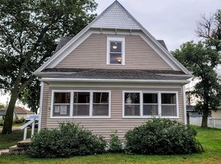 103 E 5th St, Axtell, NE 68924