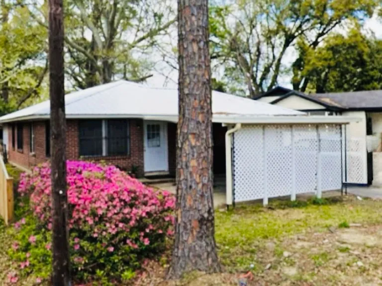 1955 Rice Dr — Photo 1