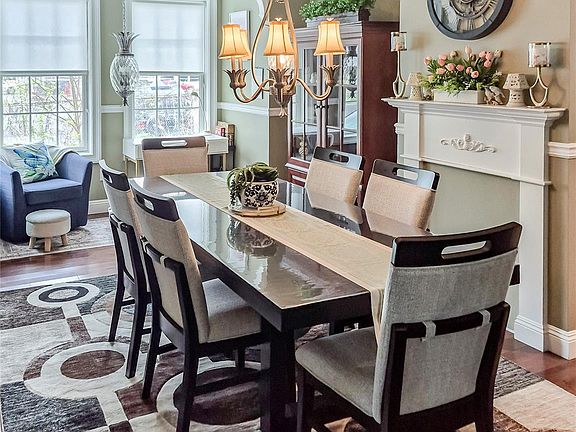 5th image of 163 N Hamilton Street