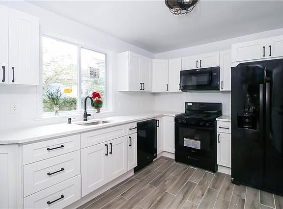 Beautiful brand new kitchen