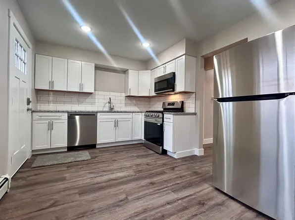 2872-2876 Taft Ave SW