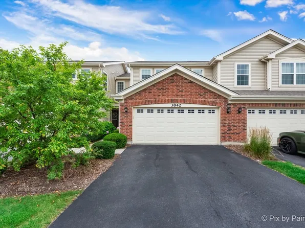 3842 Monterey Cir, Algonquin, IL 60102