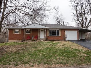 127 Appletree Ln, Glen Carbon, IL 62034