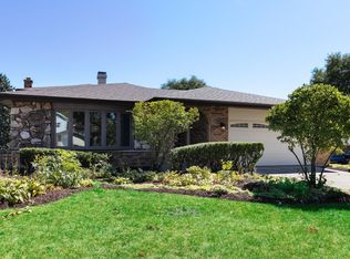 7721 Hayenga Ln, Darien, IL