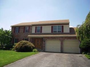71 S Hampton Dr, Reading, PA 19610