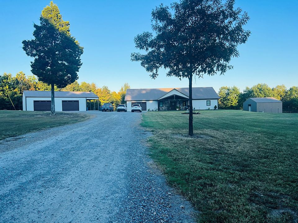 1st image of 275 Mitchell Rd