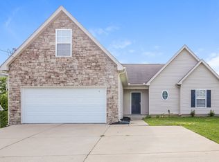 106 Lyndhurst Dr, La Vergne, TN 37086