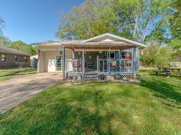 701 N Main St, Bald Knob, AR 72010