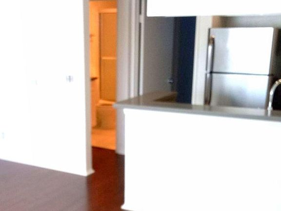2nd image of 868 S Kingsley Dr APT 103